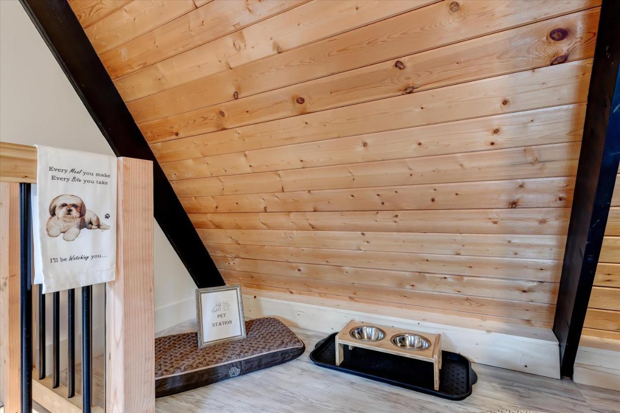 The Pet Friendly Cub Cabin Sevierville Exterior photo